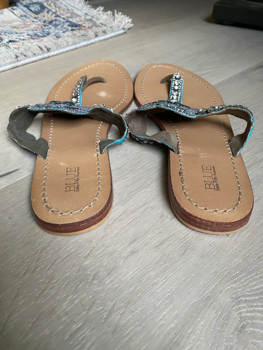Blue by Saks Fifth Avenue Turquoise Beaded Rhinestone Bling Leather Sandals -9 - Picture 6 of 8